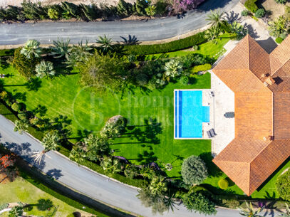 Casa Olivo – Stilren Villa med Självständig Studio i Marbella Öst