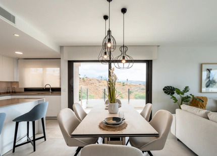 New project in the New Golden Mile with spectacular sea views