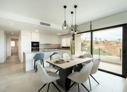 New project in the New Golden Mile with spectacular sea views