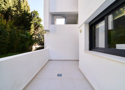 Key Ready - Last Unit - Fully furnished ground Floor in the New Golden Mile - UFH + South Orientation