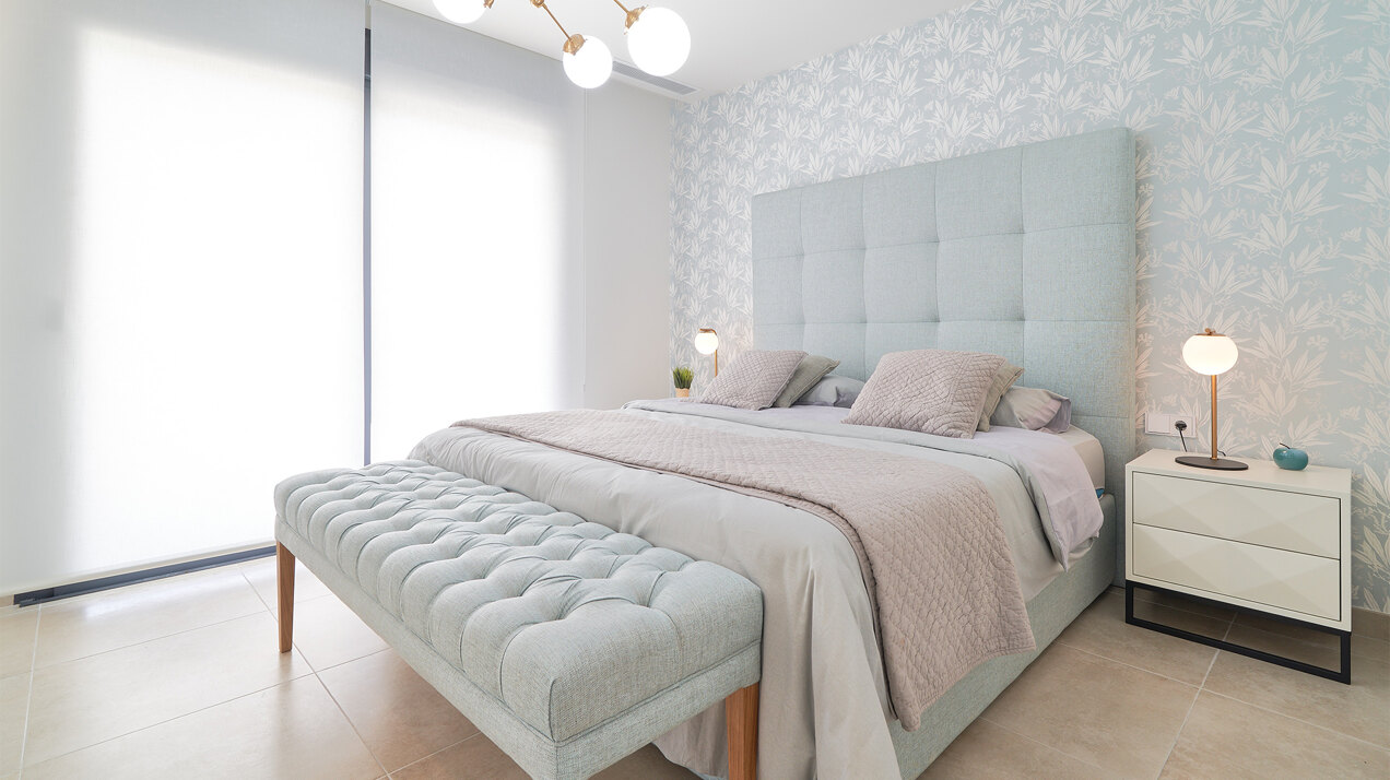 New development of luxury apartments in a prime location next to Puerto Banús