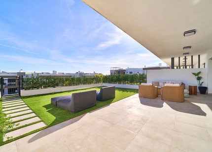 Key Ready new development of luxury apartments in a prime location next to Puerto Banús - Fully Furnished