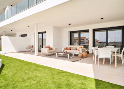 Spectacular New Development in Higuerón Beachside