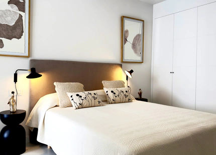 Azata Delmare - Casares Costa. Apartamentos con espectaculares vistas al mar y una ubicación estratégica a 250m de la playa, Azata Delmare es un conjunto de 75 viviendas de 1, 2 y 3 dormitorios.