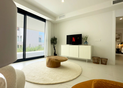 Azata Delmare - Casares Costa. Apartamentos con espectaculares vistas al mar y una ubicación estratégica a 250m de la playa, Azata Delmare es un conjunto de 75 viviendas de 1, 2 y 3 dormitorios.
