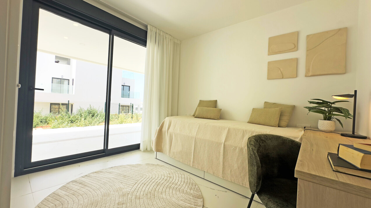 Azata Delmare - Casares Costa - Apartments with spectacular sea views. Strategically located 250m from the beach, Azata Delmare is a complex of 74 apartments of 2 and 3 bedrooms.