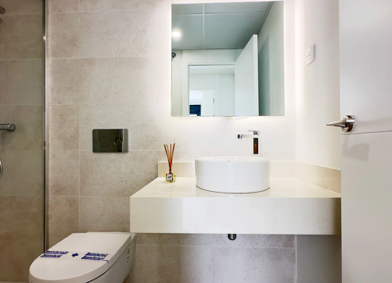 Azata Delmare - Casares Costa. Apartamentos con espectaculares vistas al mar y una ubicación estratégica a 250m de la playa, Azata Delmare es un conjunto de 75 viviendas de 1, 2 y 3 dormitorios.