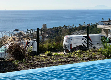 Azata Delmare - Casares Costa. Apartamentos con espectaculares vistas al mar y una ubicación estratégica a 250m de la playa, Azata Delmare es un conjunto de 75 viviendas de 1, 2 y 3 dormitorios.