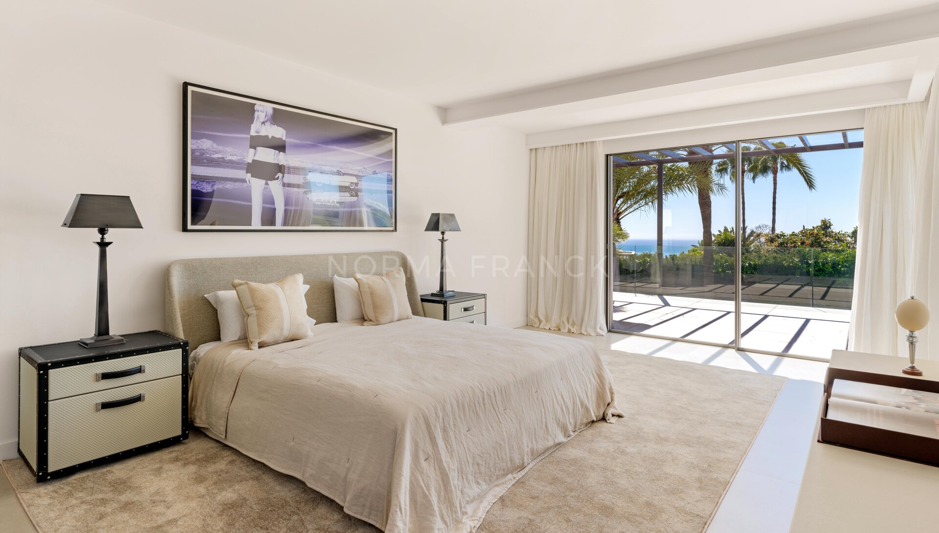 African View - Set in Nagüeles, moments from Marbella’s Golden Mile, this villa offers open views to the Mediterranean