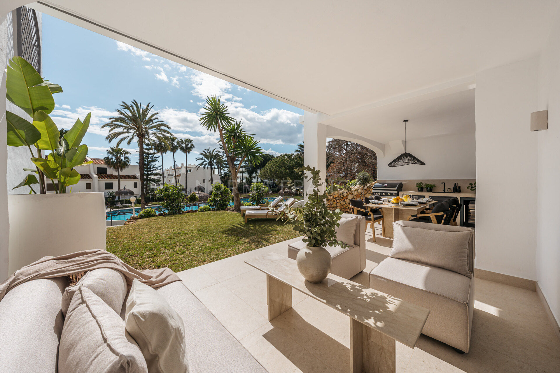 Casa Coral - Beautiful Frontline beach apartment