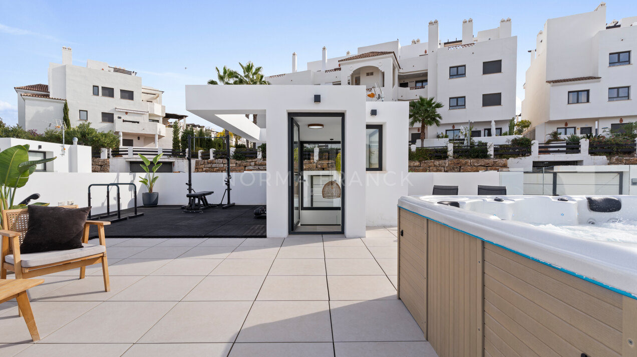 La Resina Golf 4 - 6 bedroom contemporary villa with open views