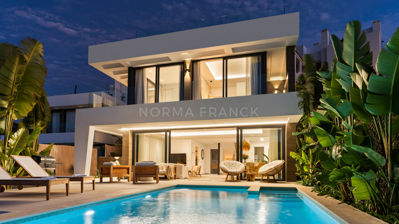 La Resina Golf 4 - 6 bedroom contemporary villa with open views
