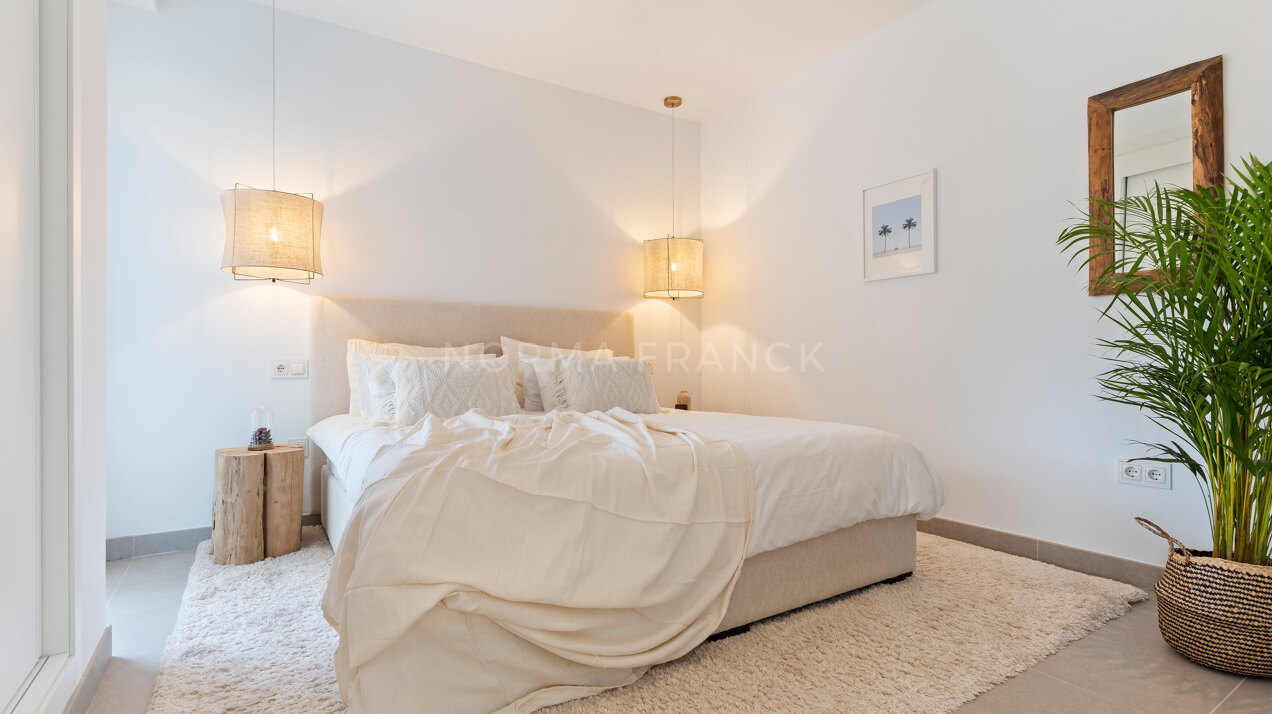 La Resina Golf 4 - 6 bedroom contemporary villa with open views