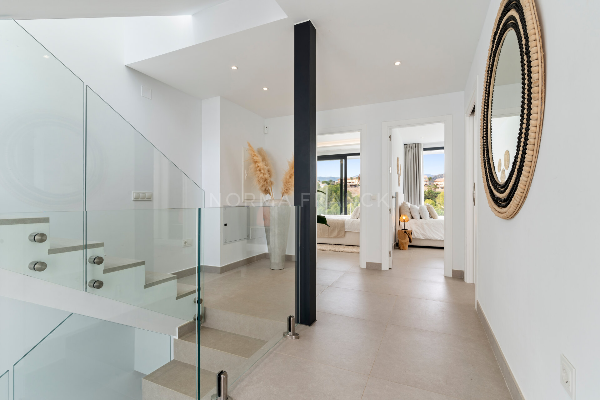La Resina Golf 4 - 6 bedroom contemporary villa with open views