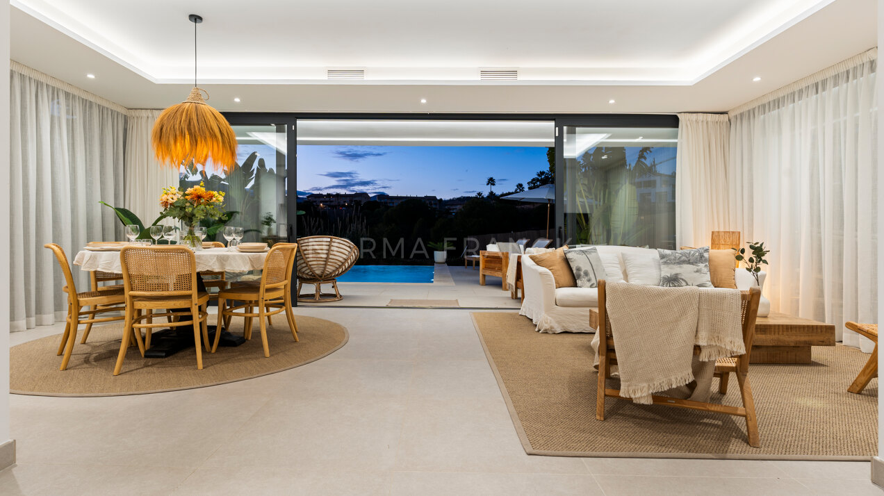 La Resina Golf 4 - 6 bedroom contemporary villa with open views