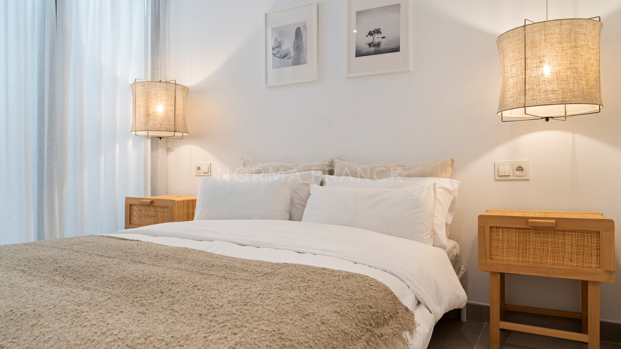 La Resina Golf 4 - 6 bedroom contemporary villa with open views