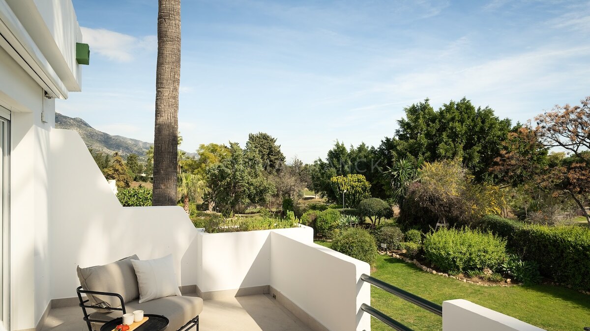 Algarrobos 53 - A fully renovated townhouse in Nueva Andalucía.