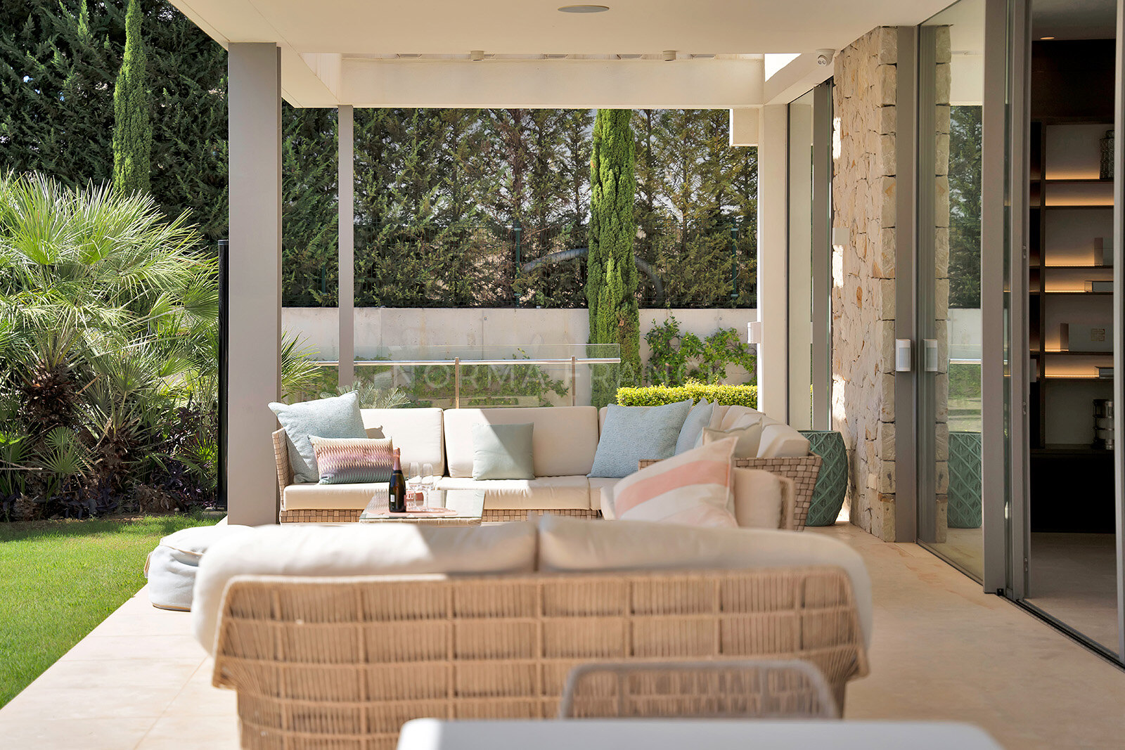 Contemporary villa in atalaya Golf