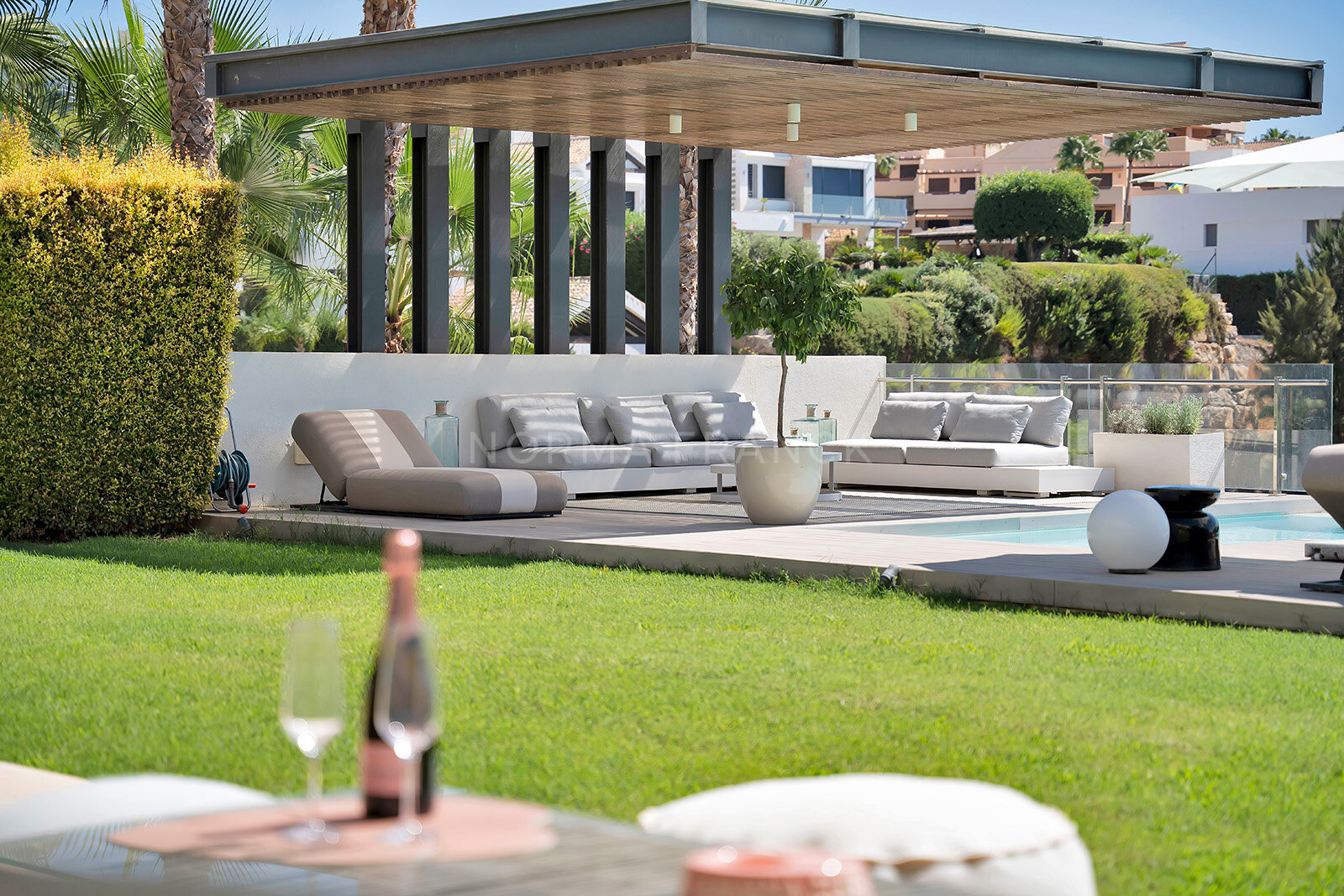 Contemporary villa in atalaya Golf