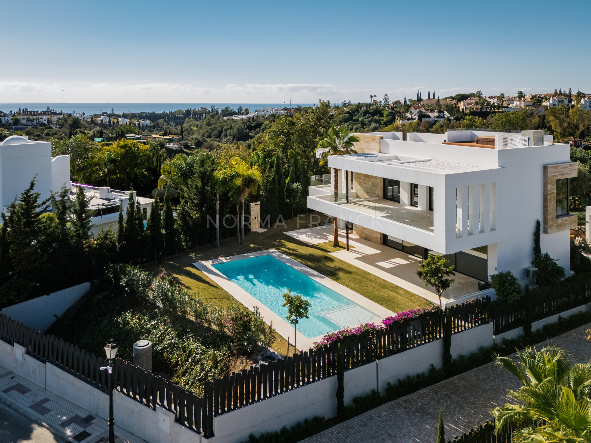 Villa Atria 4 - Contemporary villa in the Golden Mile