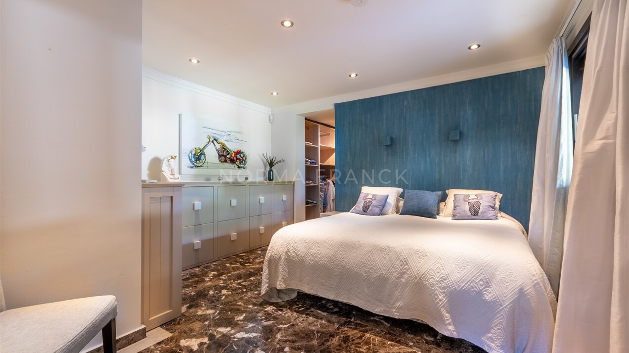 Villa Bali - Stunning villa with Spectacular Mountain Views in Nueva Andalucia, Marbella
