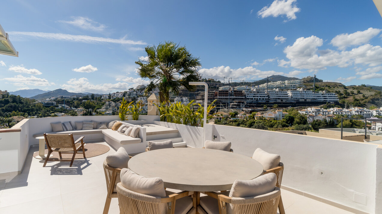 La Quinta Hills 36 - Elegant duplex Penthouse with stunning views