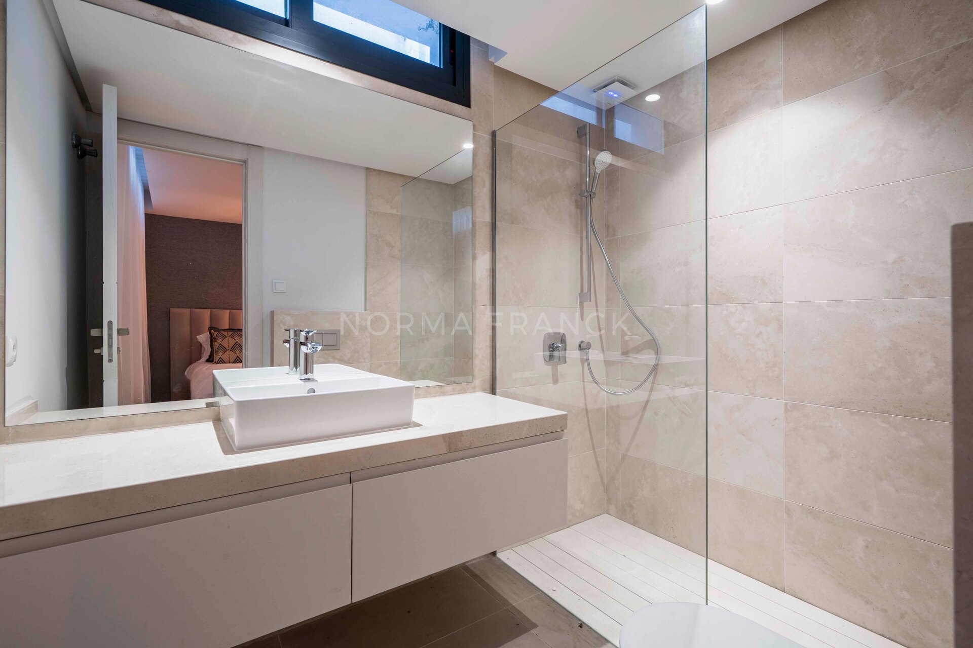 Los Olivos - Modern villa located in Estepona East