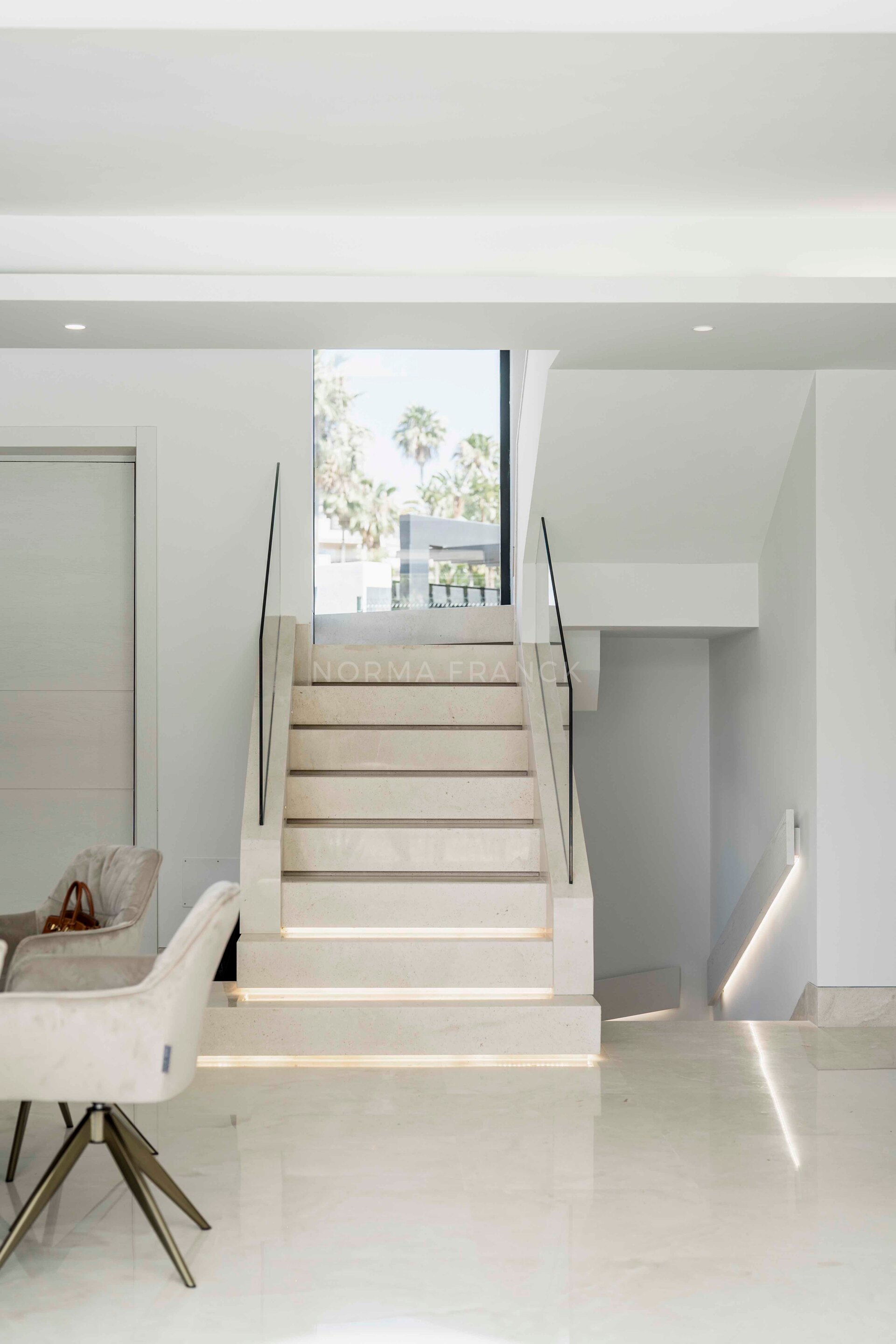 Los Olivos - Modern villa located in Estepona East