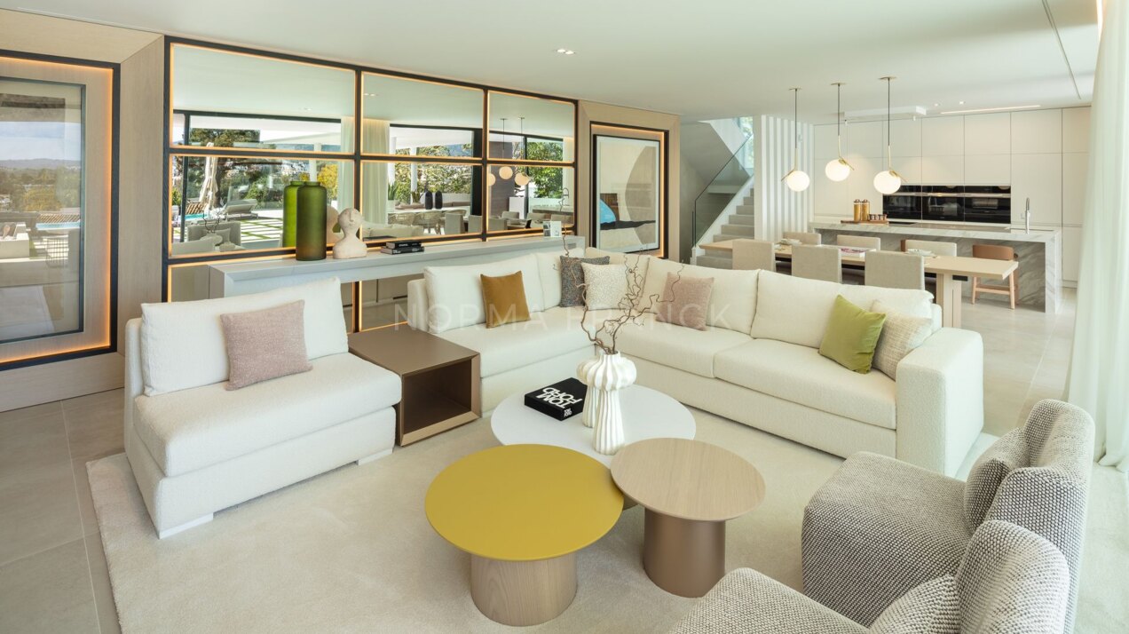 Villa Camellia - contemporary villa nestled in the prestigious Golf Valley of Nueva Andalucía