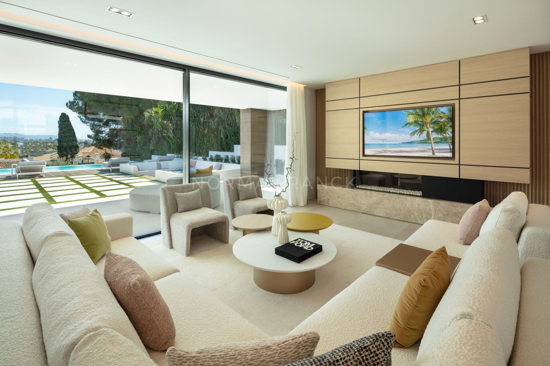 Villa Camellia - contemporary villa nestled in the prestigious Golf Valley of Nueva Andalucía