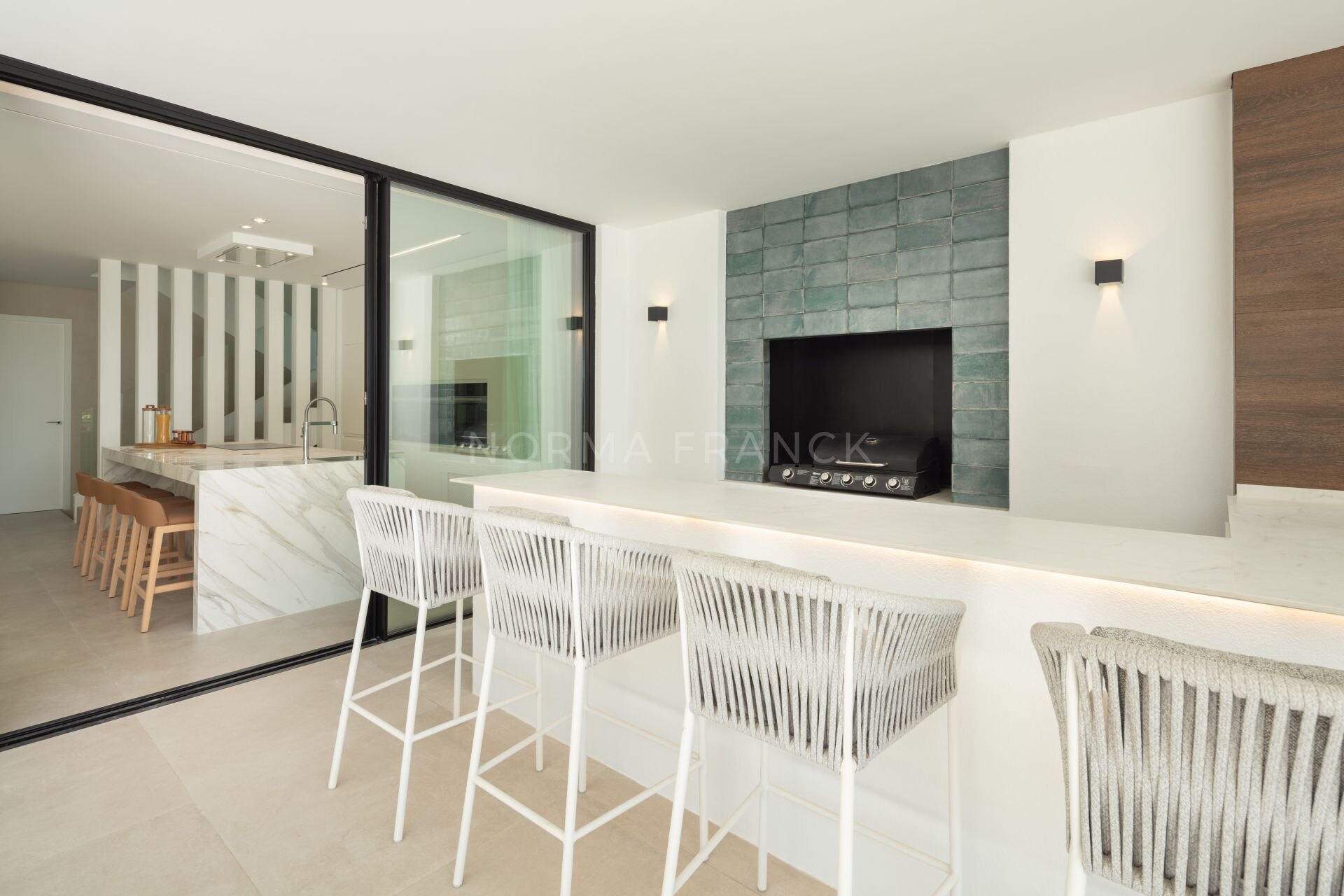 Villa Camellia - contemporary villa nestled in the prestigious Golf Valley of Nueva Andalucía