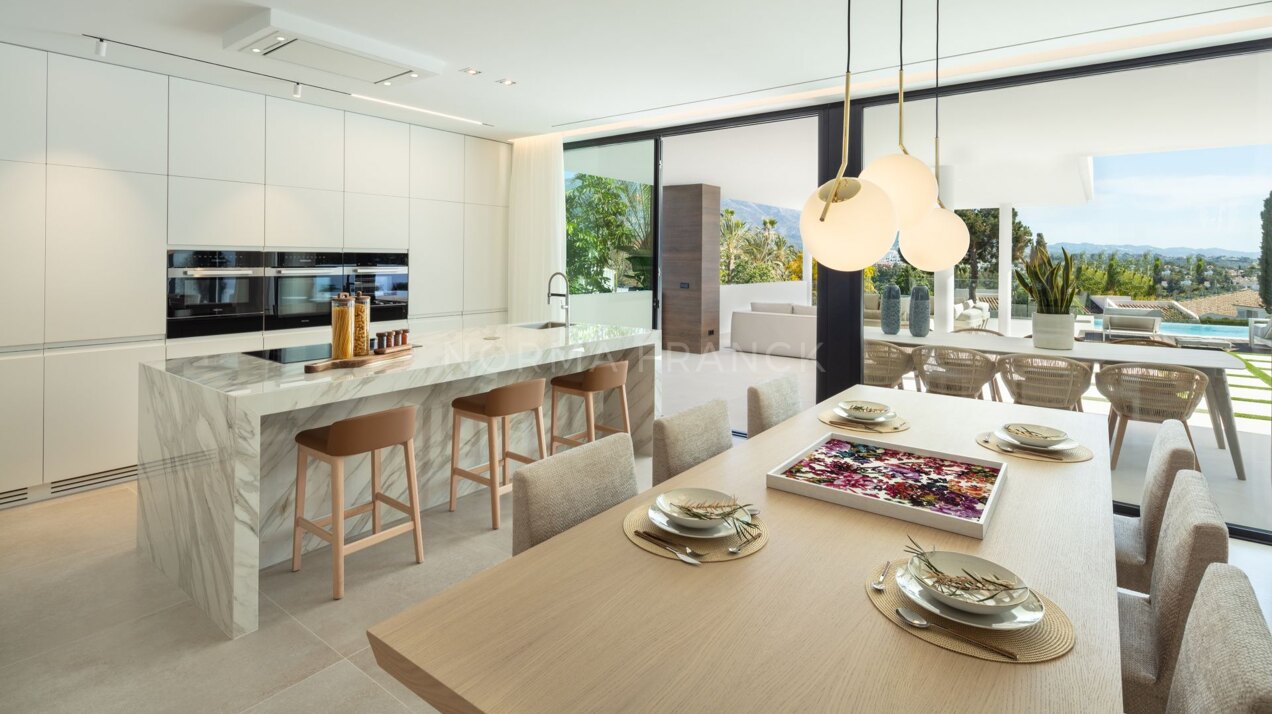 Villa Camellia - contemporary villa nestled in the prestigious Golf Valley of Nueva Andalucía