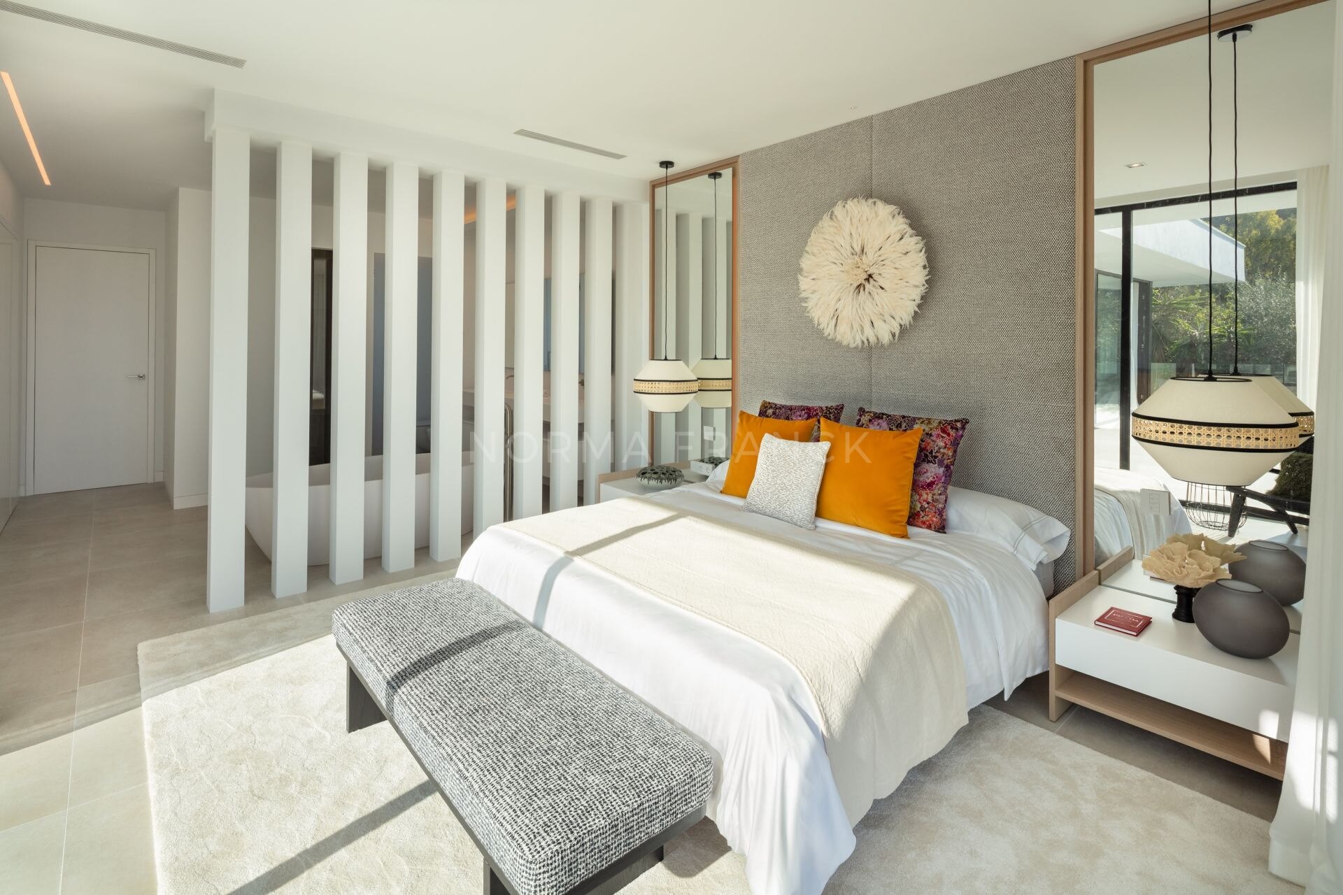 Villa Camellia - contemporary villa nestled in the prestigious Golf Valley of Nueva Andalucía