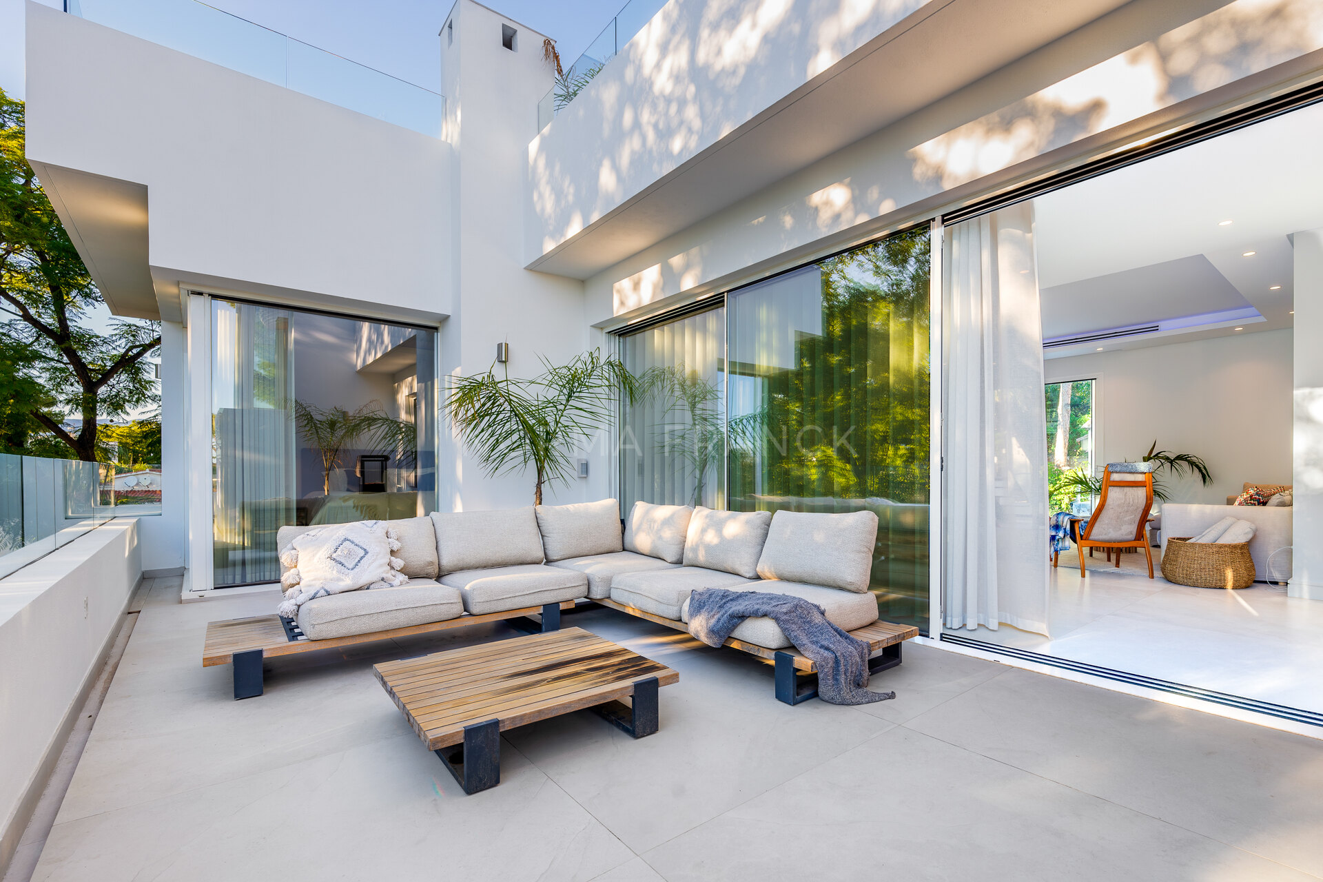 Casa Gina - Exquisite Contemporary villa in Nueva Andalucia