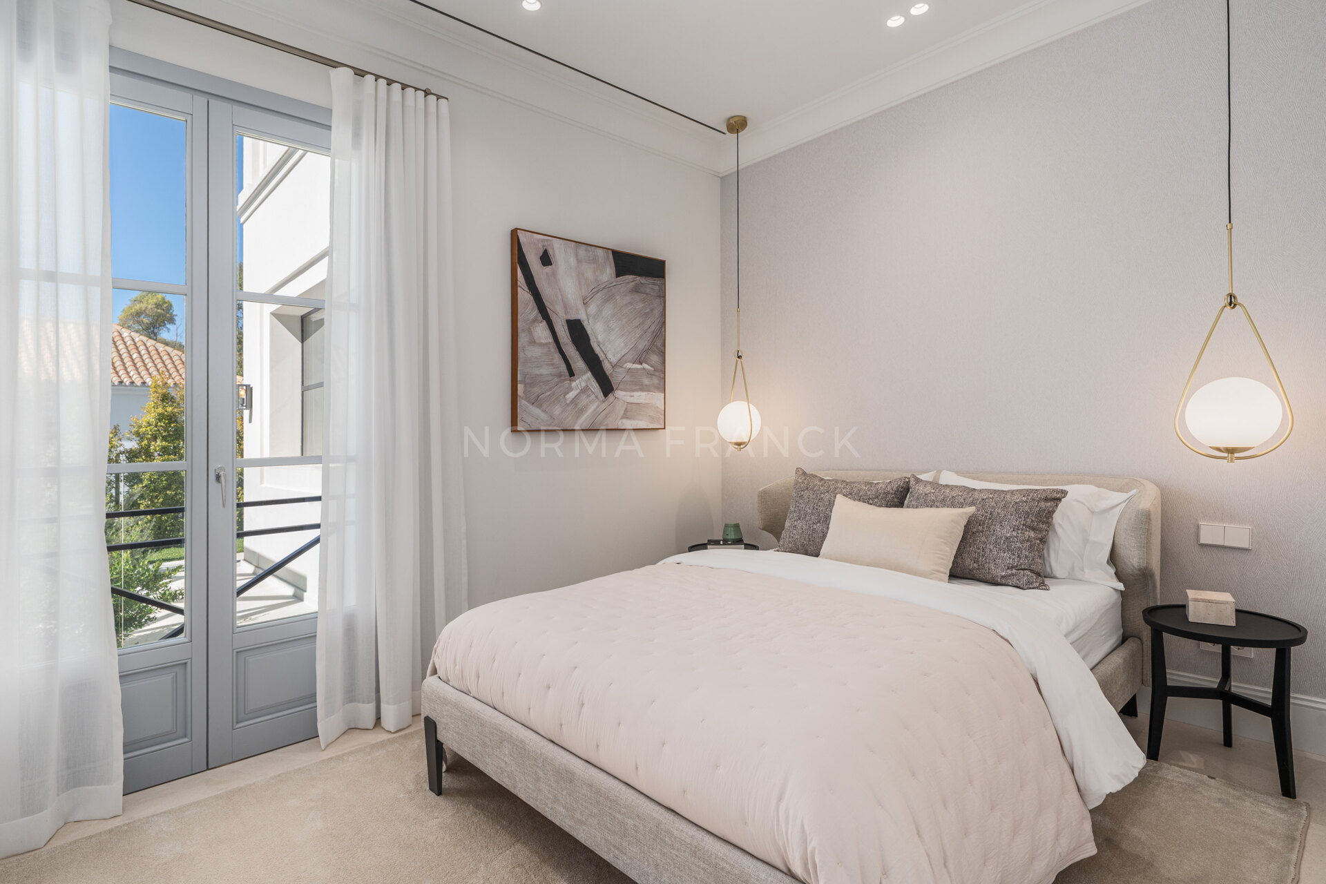 Villa Valora - A Masterpiece of Modern Elegance and Classical Charm in La Cerquilla