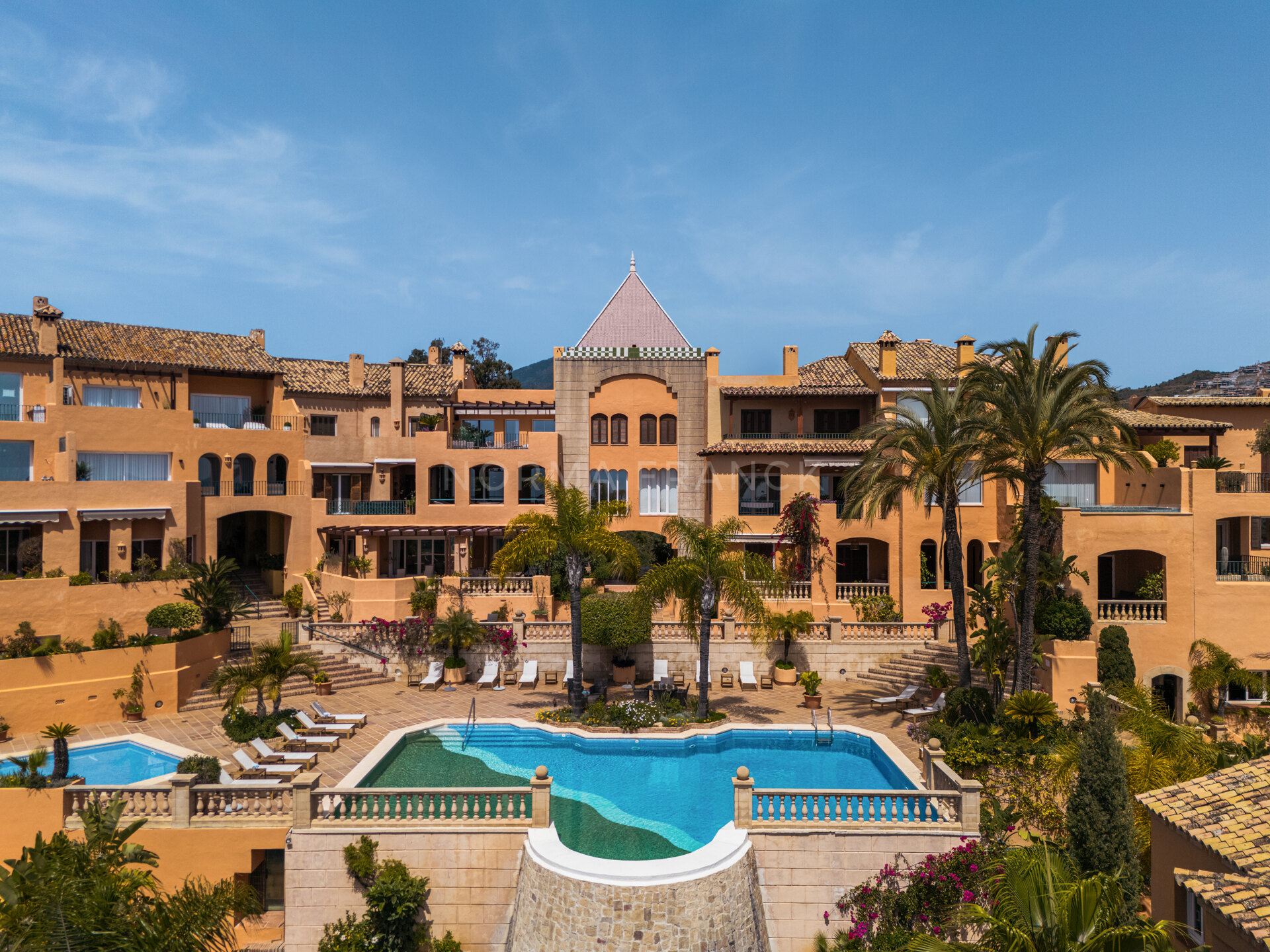 Les Belvederes A5 - Elegant Elevated Ground Floor apartment with Sea Views in Les Belvederes, La Cerquilla – Nueva Andalucía