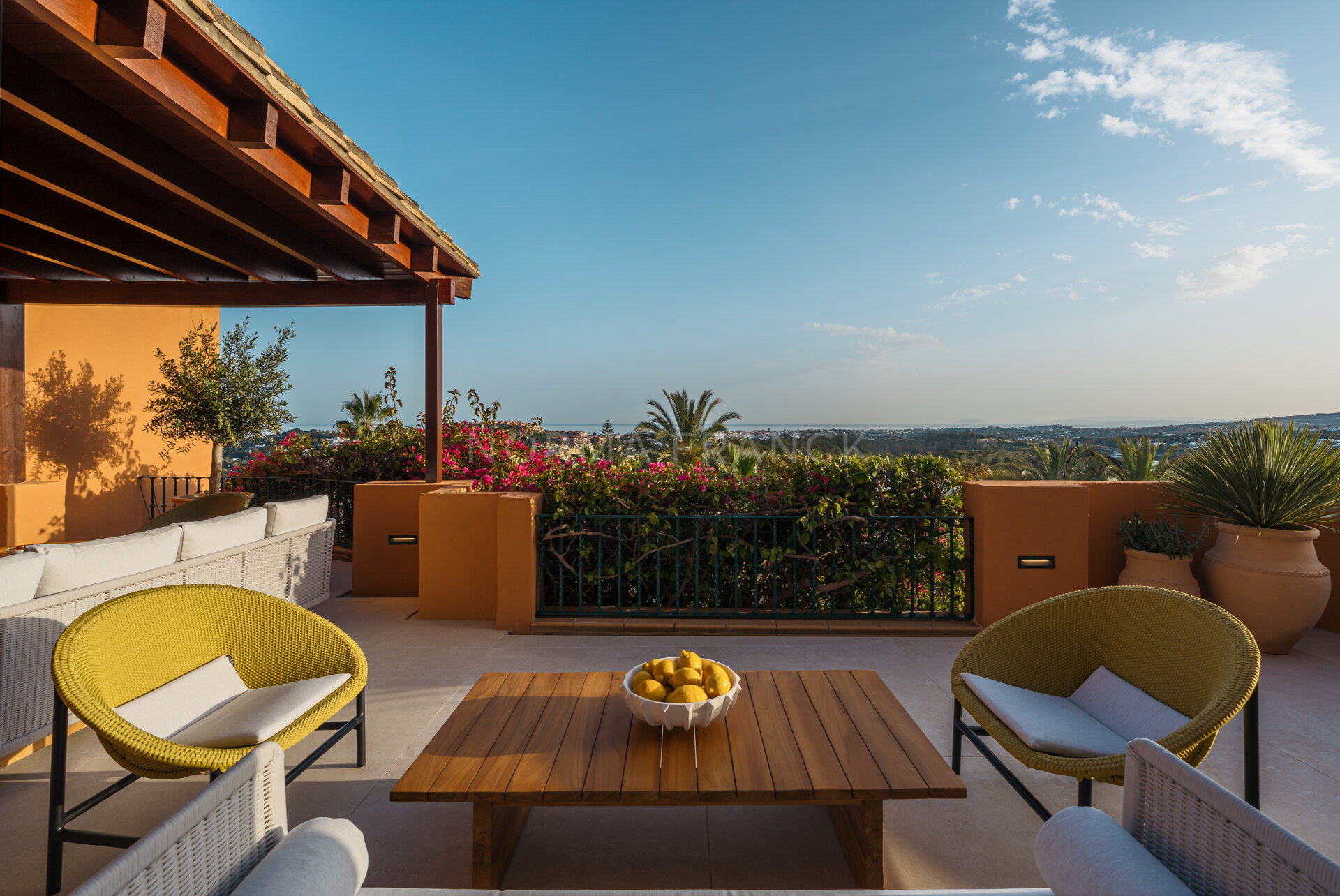 Les Belvederes A5 - Elegant Elevated Ground Floor apartment with Sea Views in Les Belvederes, La Cerquilla – Nueva Andalucía
