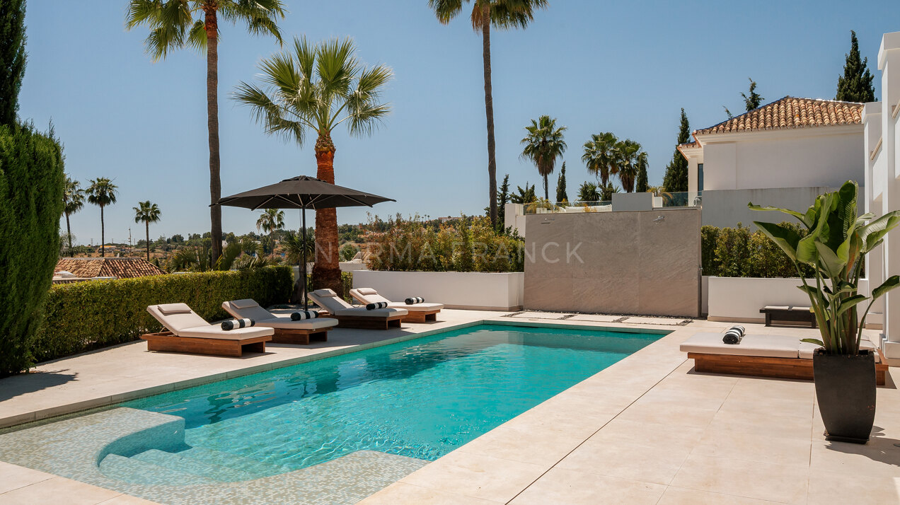 Villa Florence - Close to Los Naranjos Golf Club in Nueva Andalucía