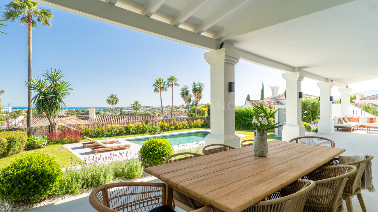 Exceptional villa in Nueva Andalucía