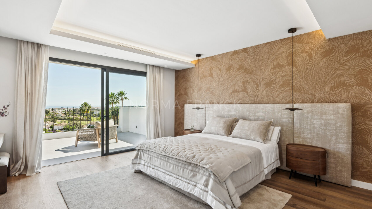 Exceptional villa in Nueva Andalucía