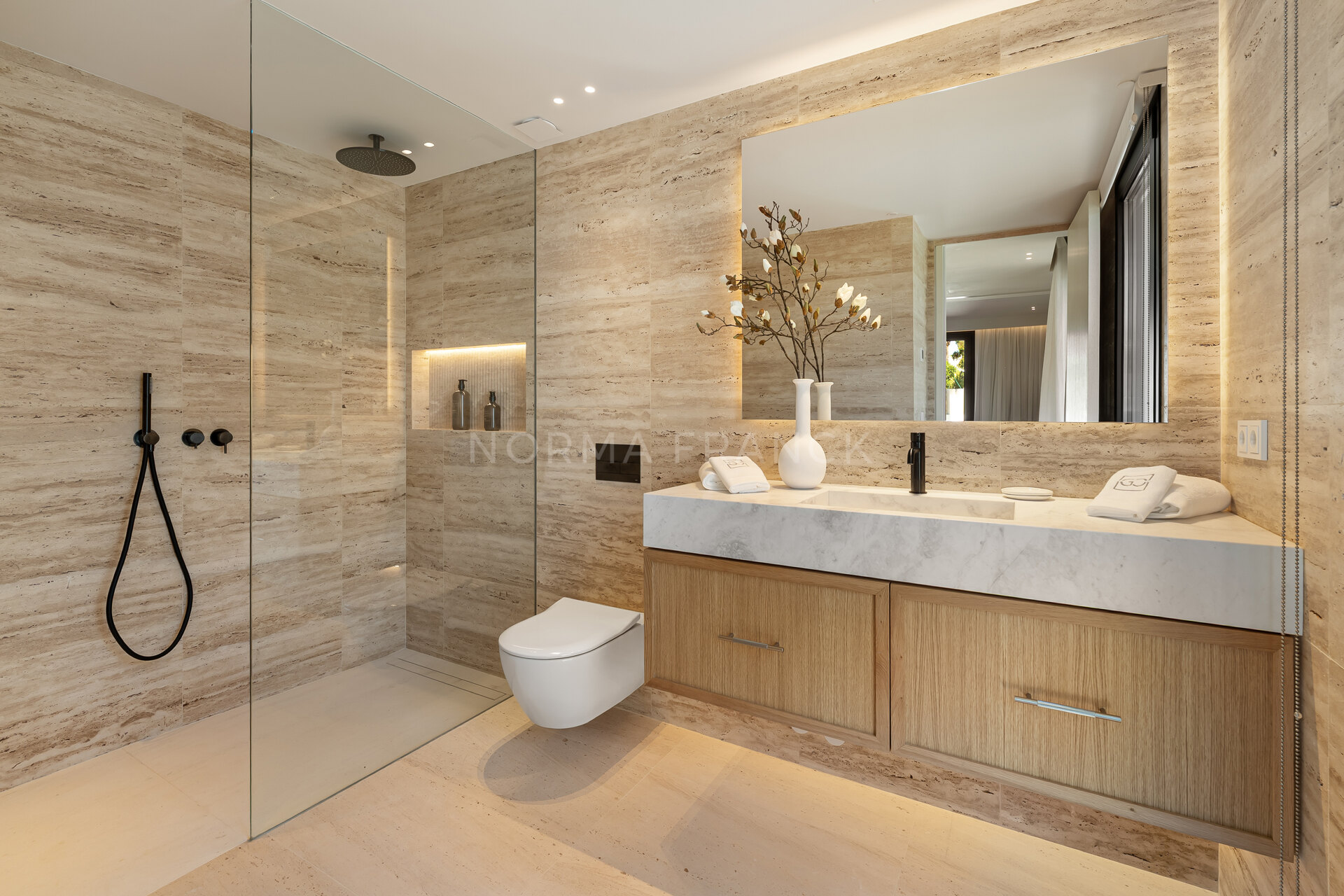 Modern Luxury Villa in Nueva Andalucía