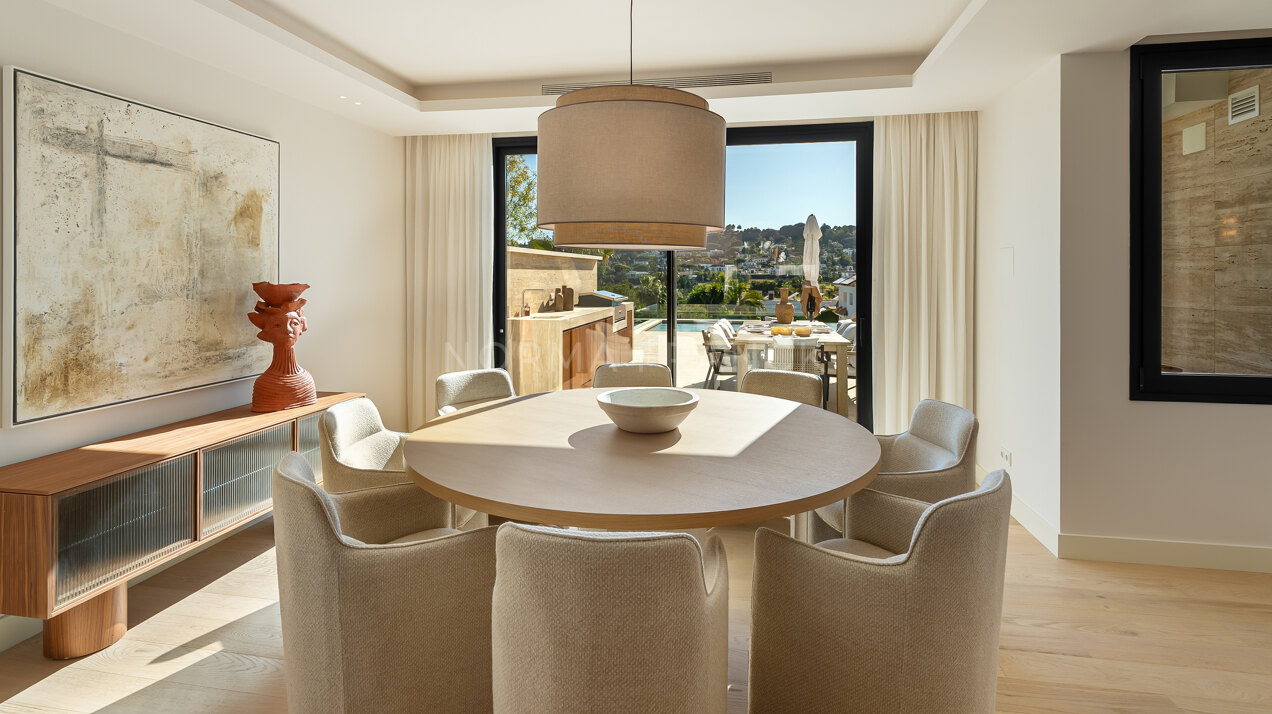 Modern Luxury Villa in Nueva Andalucía