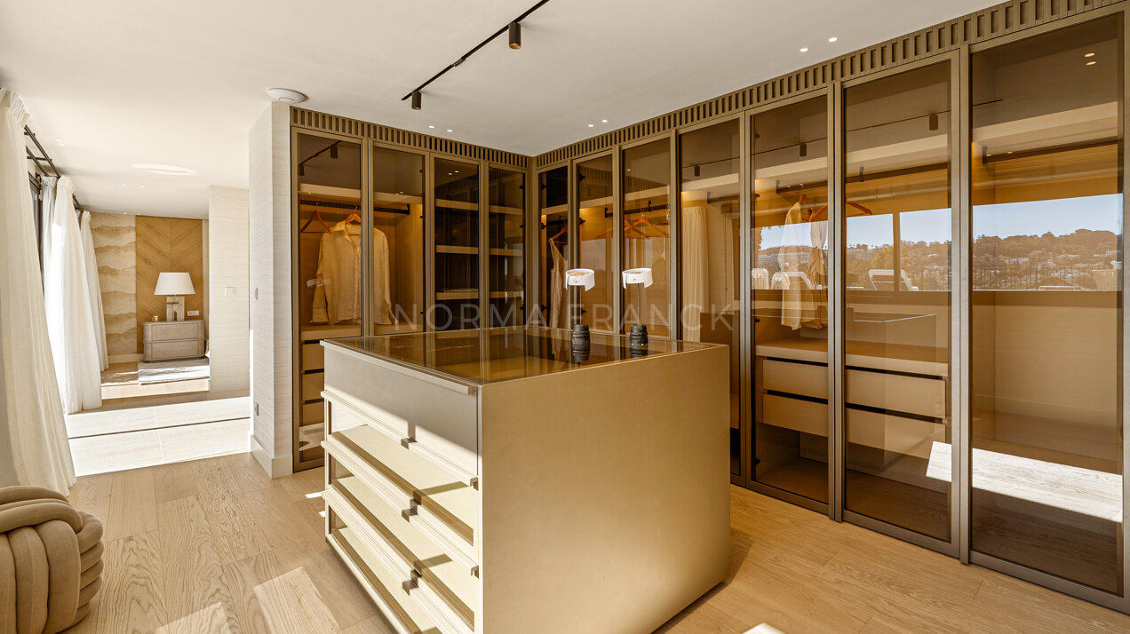 Modern Luxury Villa in Nueva Andalucía