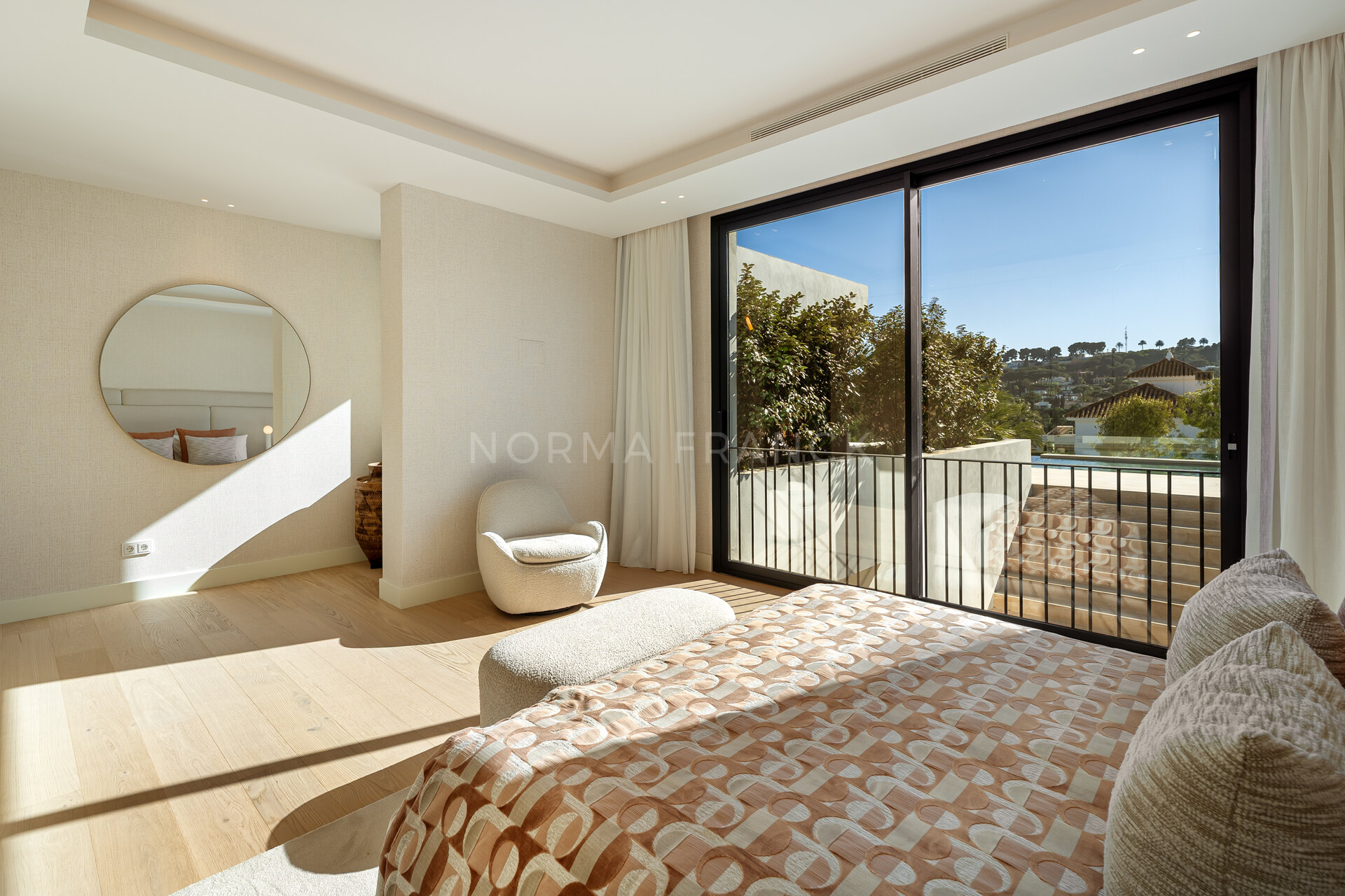 Modern Luxury Villa in Nueva Andalucía