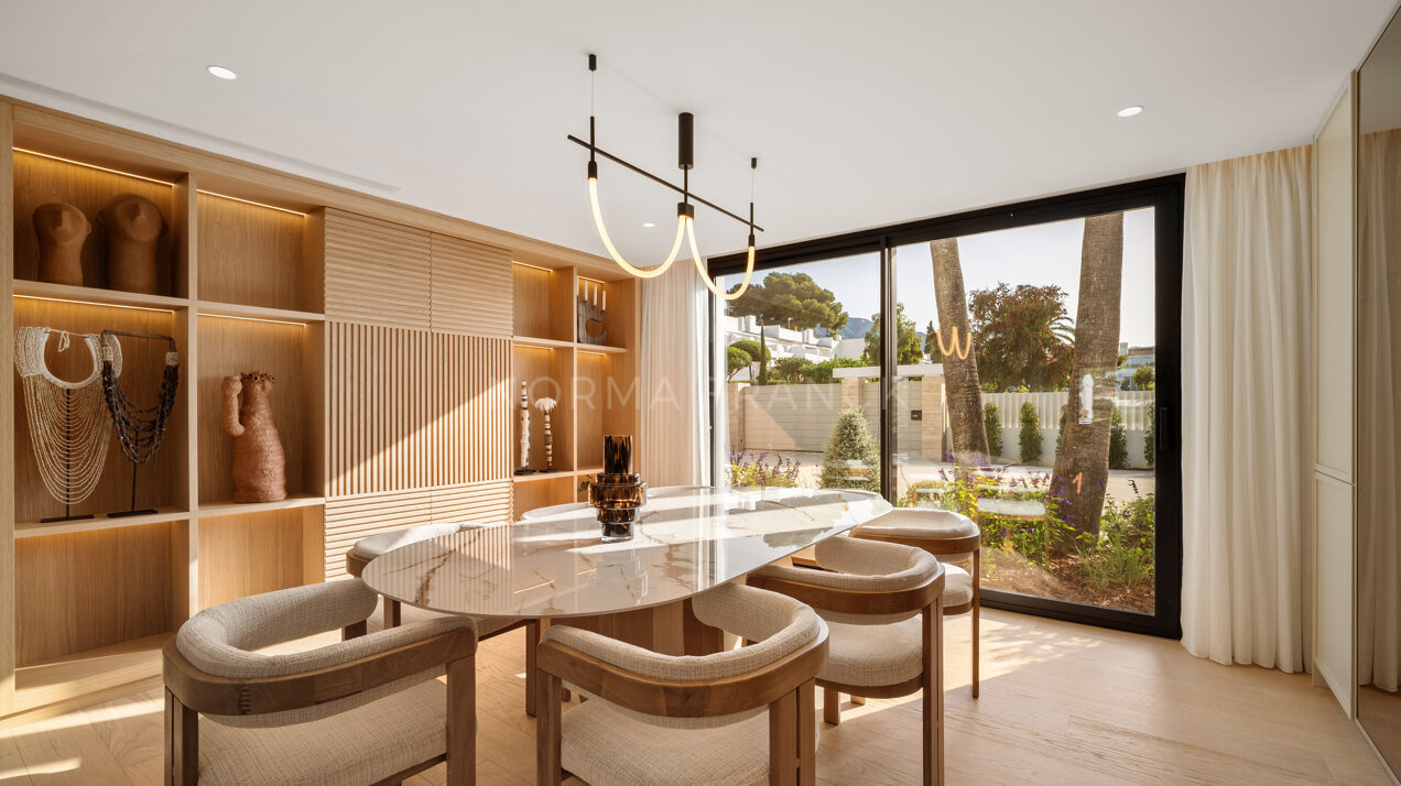 Modern Luxury Villa in Nueva Andalucía