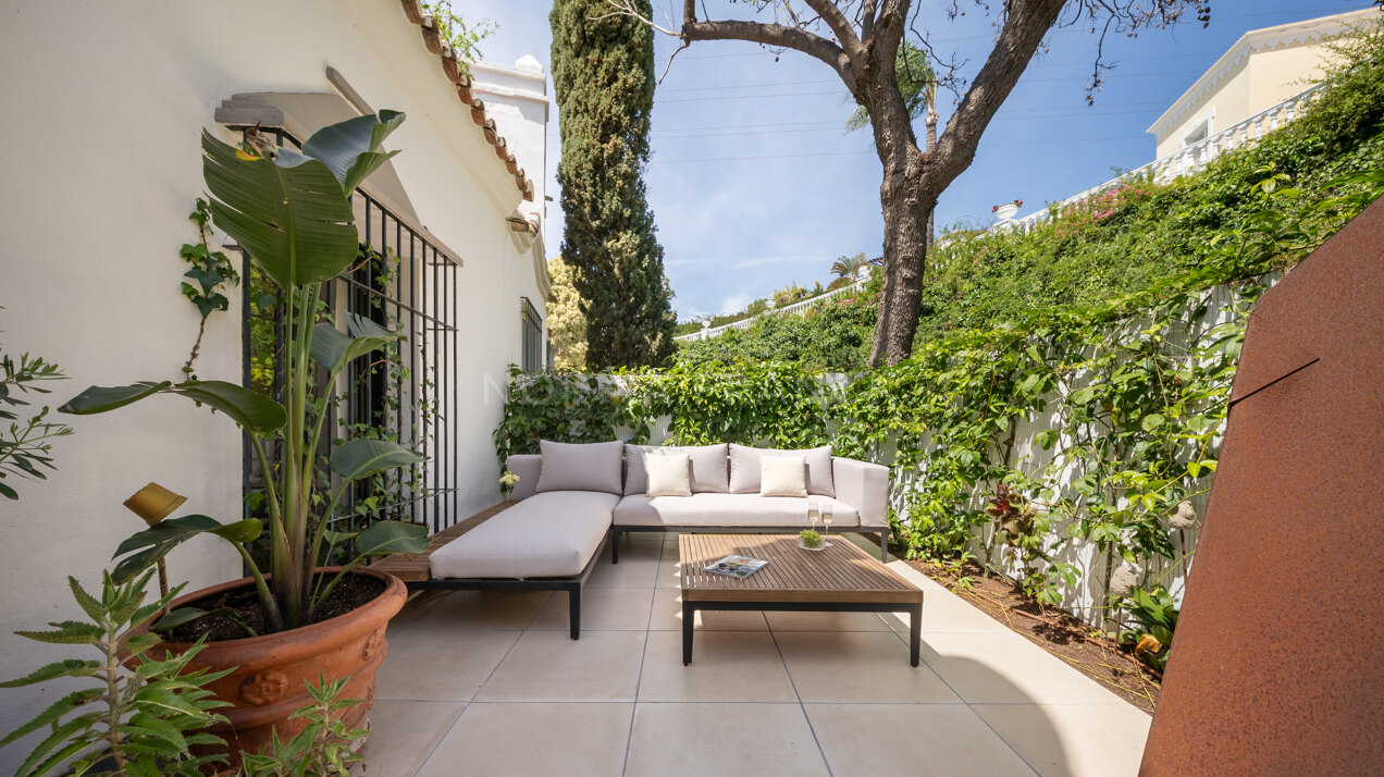Beautiful townhouse in the Golden Mile with Sea views