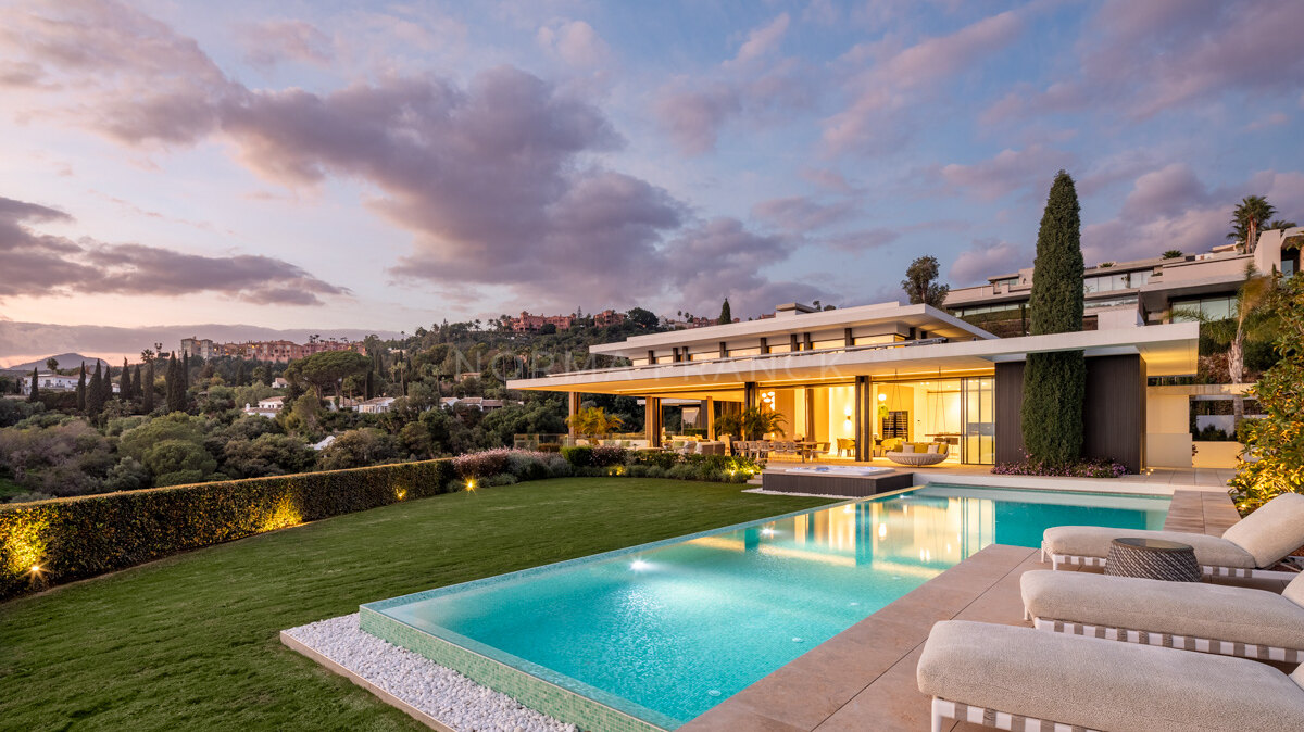 The Hills 1 - Elegant contemporary villa in La Quinta