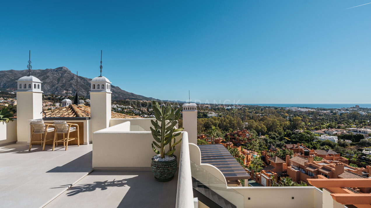 Maison Fuzei - Duplex Penthouse in Nueva Andalucia