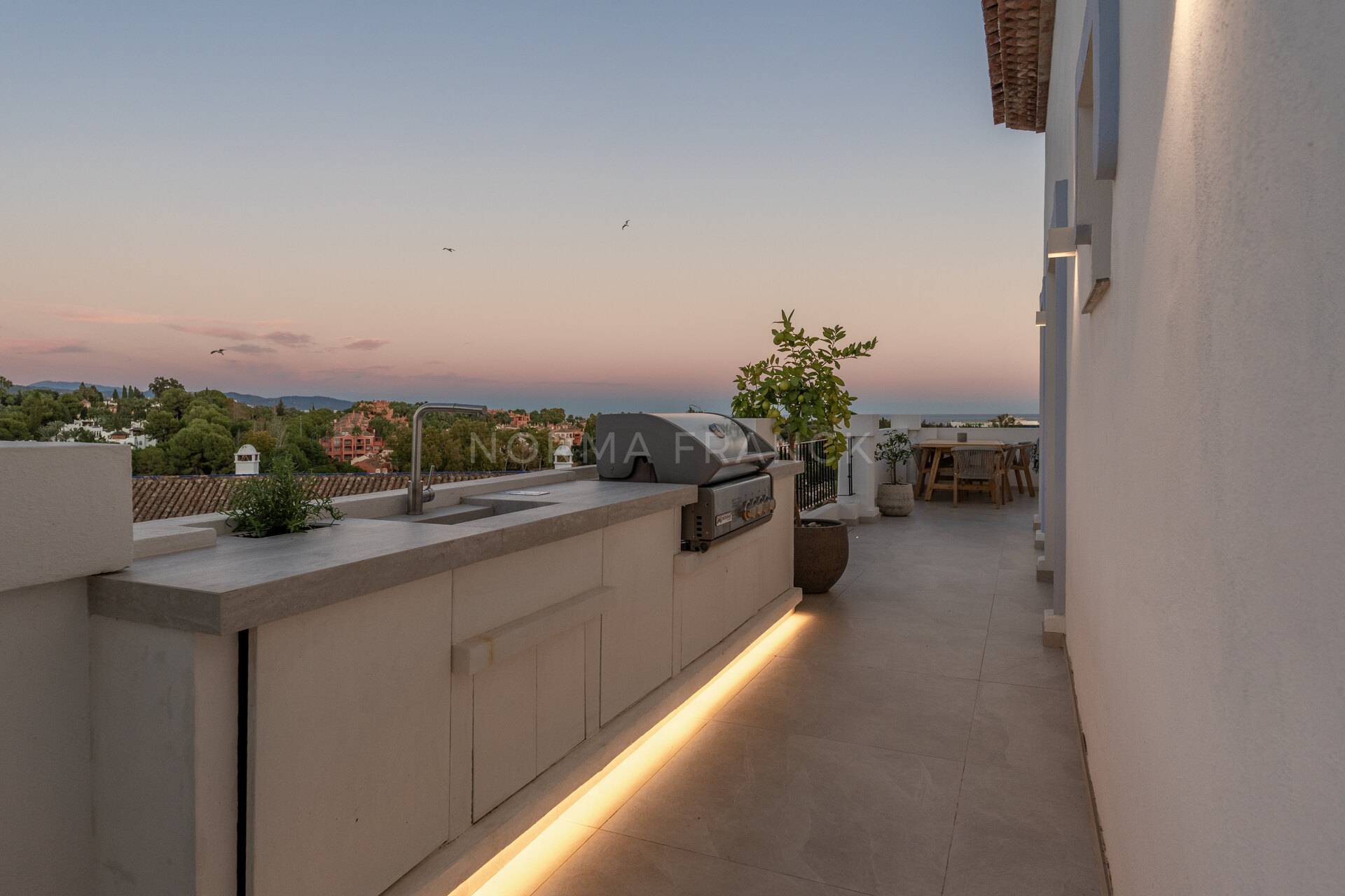 La Lolas 16 - Luxury Penthouse in Nueva Andalucia