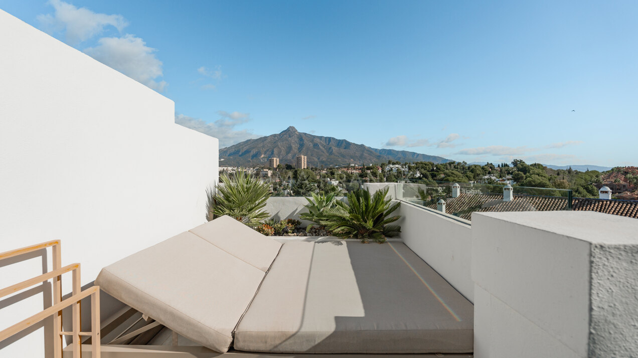 La Lolas 16 - Luxury Penthouse in Nueva Andalucia